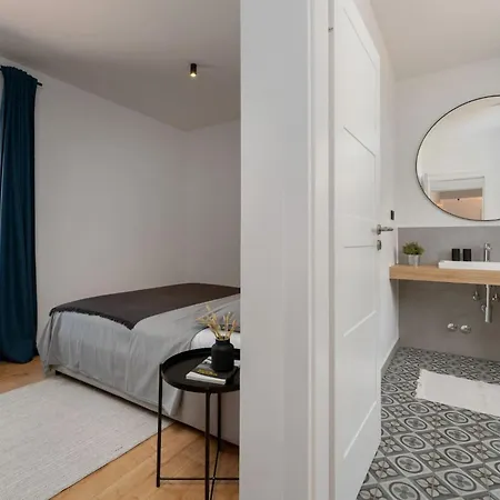 Villa Modern Molindrio With Pool In