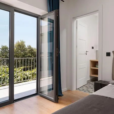 Modern Molindrio With Pool In Villa *