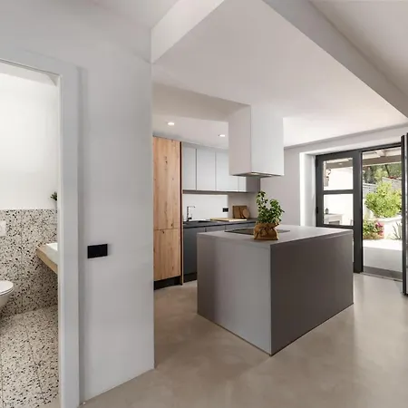 Modern Molindrio With Pool In *