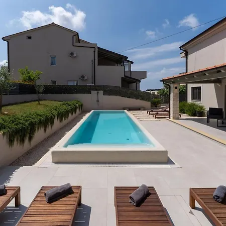 Modern Molindrio With Pool In Вілла *