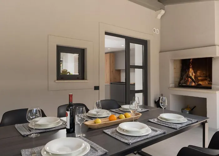 Villa Modern Molindrio With Pool In Poreč