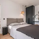 Modern Molindrio With Pool In فيلة بوريتش