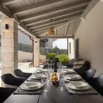 Modern Molindrio With Pool In بوريتش