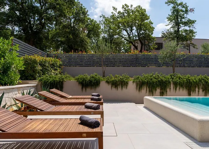 Vila Modern Molindrio With Pool In *