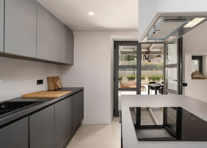 Vila Modern Molindrio With Pool In *