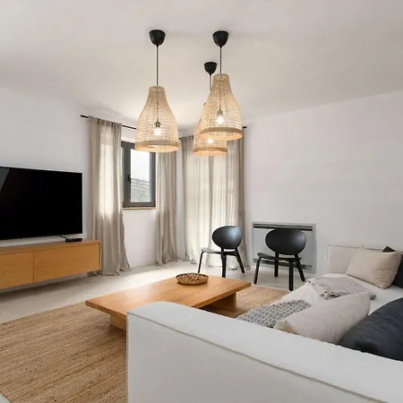 Modern Molindrio With Pool In Villa *